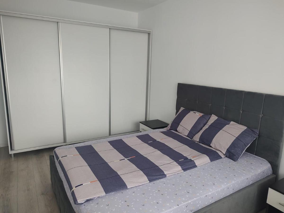 Silvia Resident Apartment Oradea Exterior photo