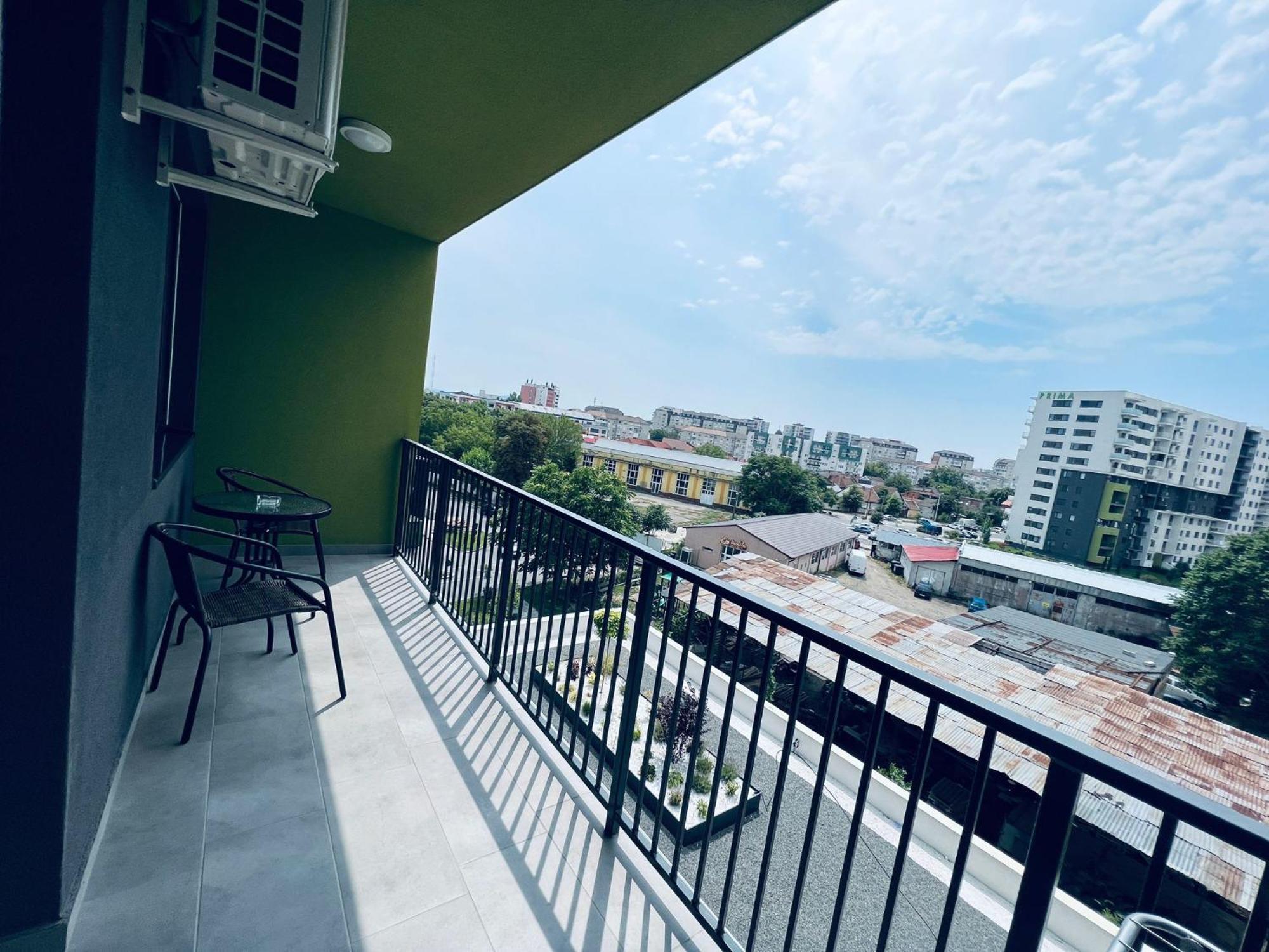 Silvia Resident Apartment Oradea Exterior photo